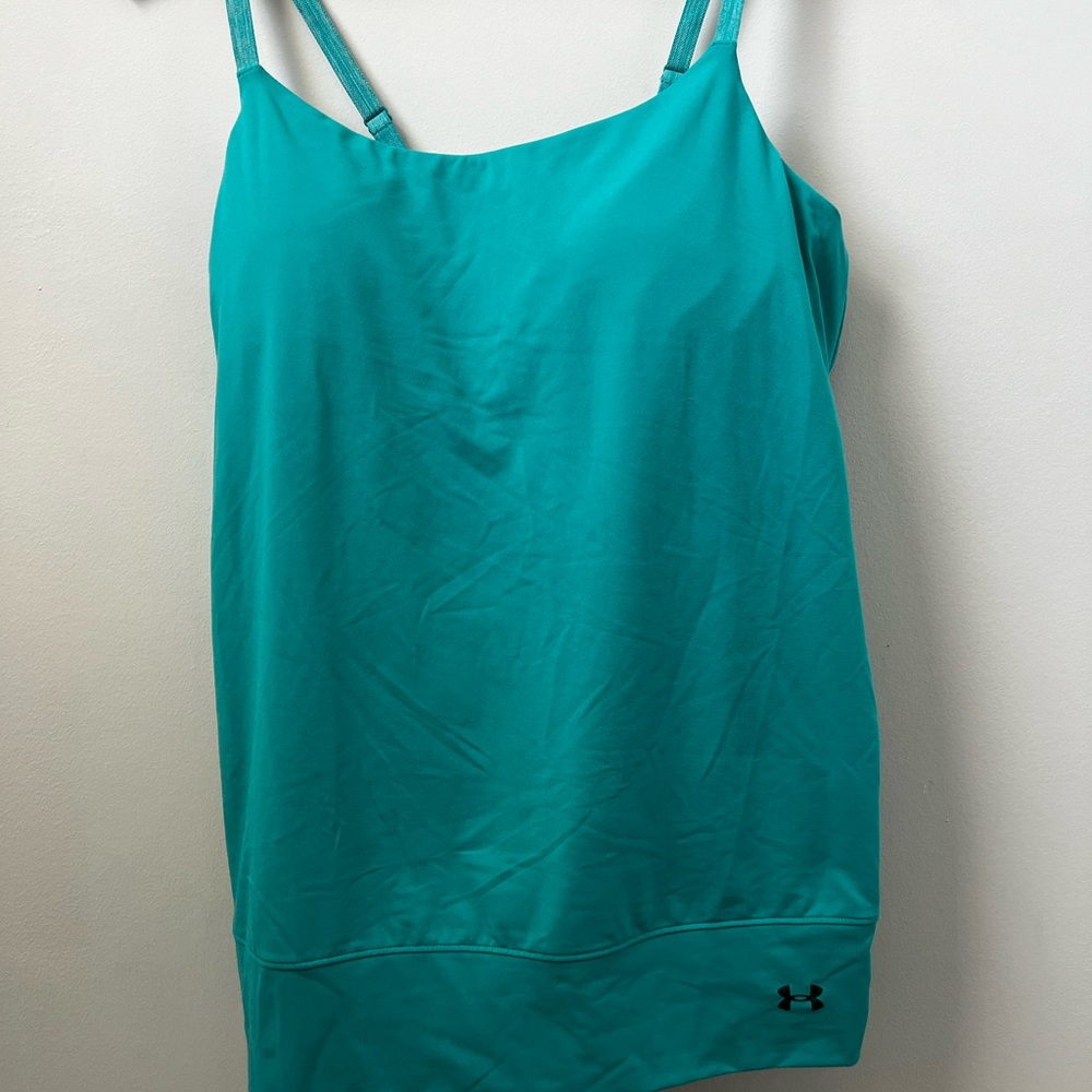 UNDER ARMOUR